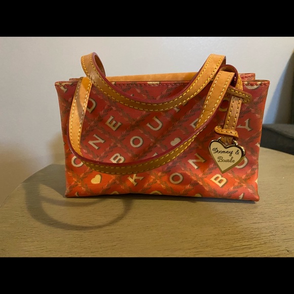 Dooney & Bourke Handbags - Dooney and Bourke small bag